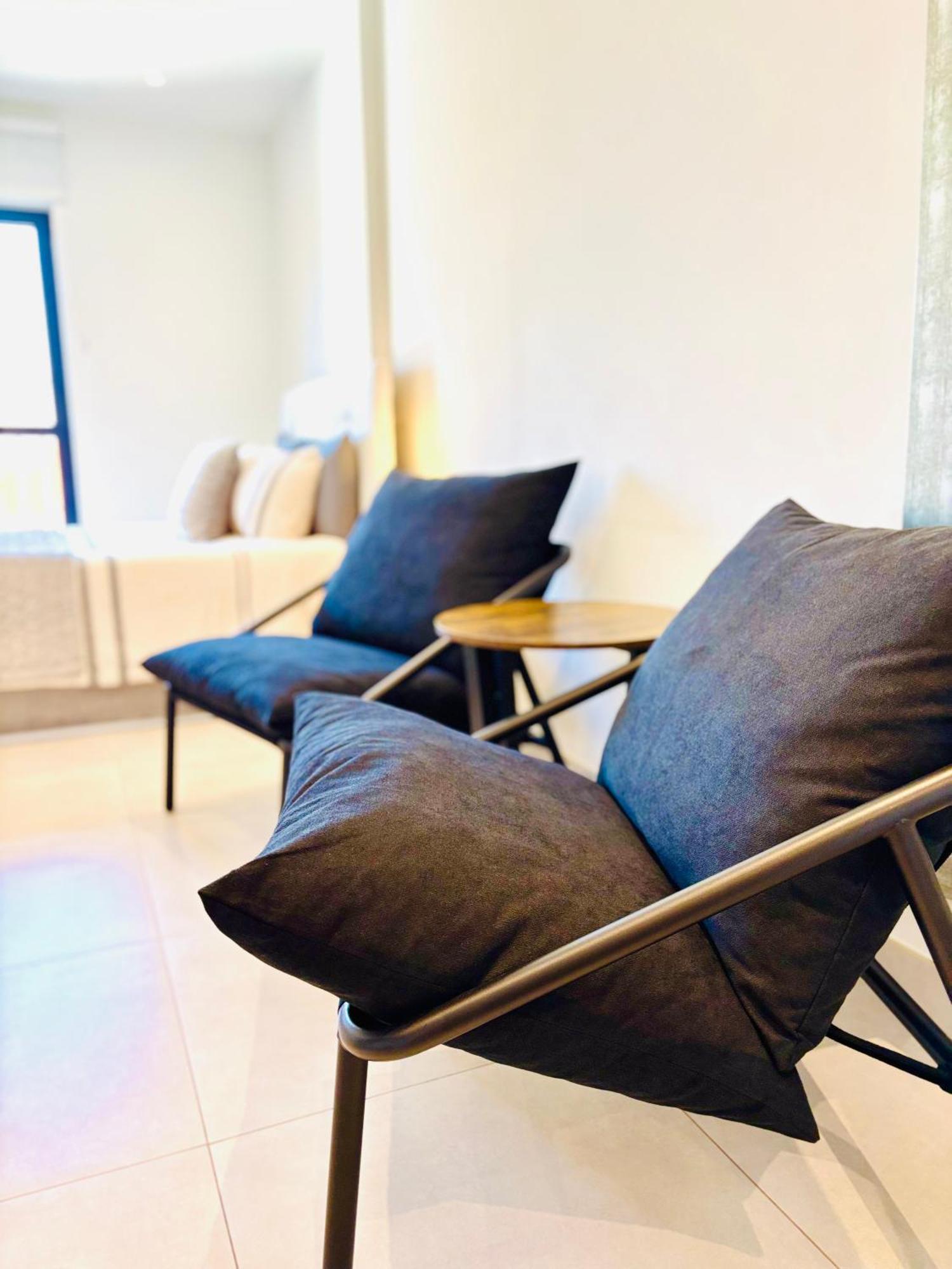 Gibraltar Central Suites ภายนอก รูปภาพ